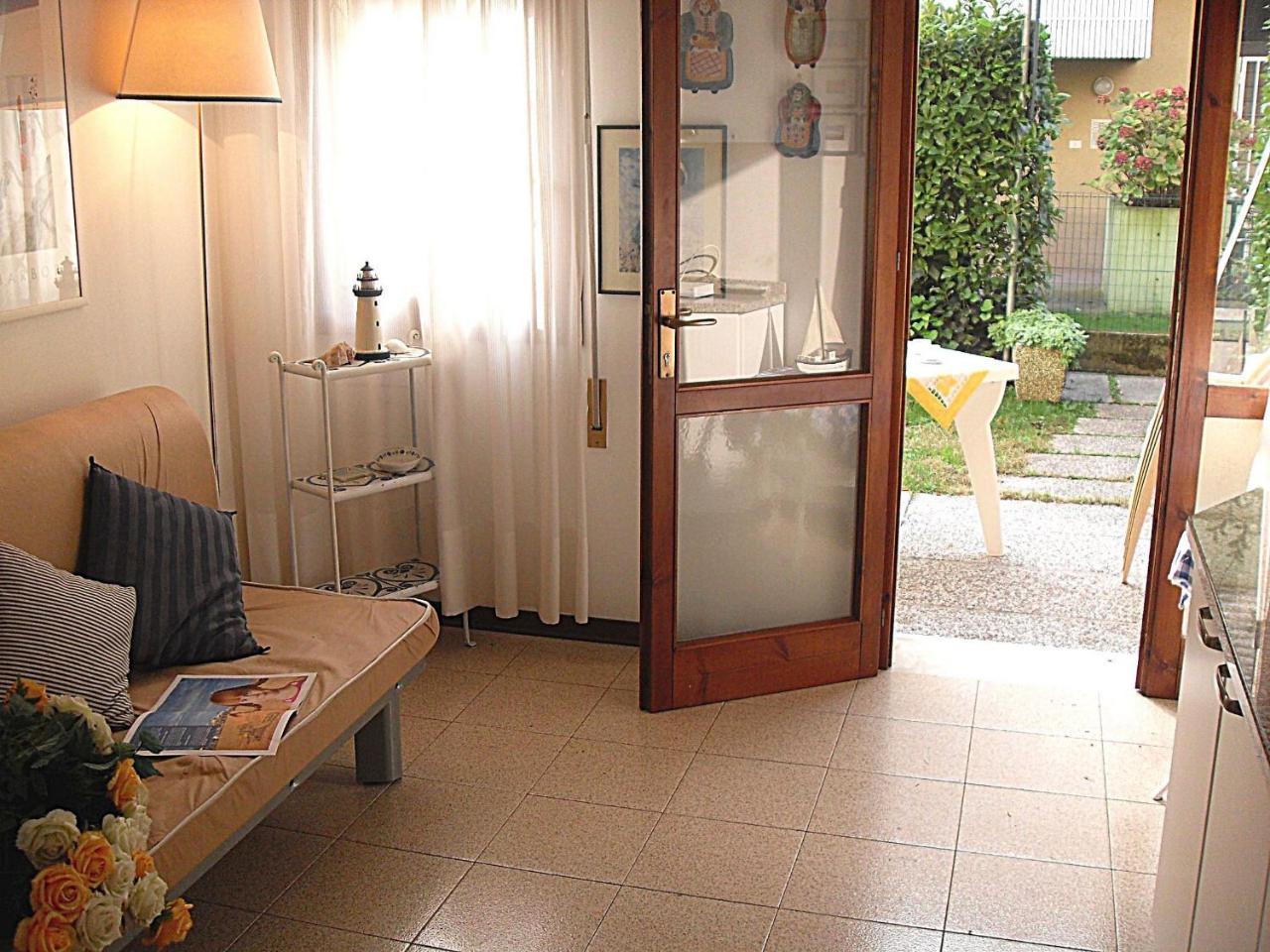 Marinella Apartment Бибионе Екстериор снимка