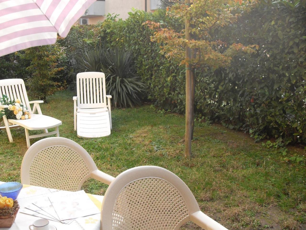 Marinella Apartment Бибионе Екстериор снимка
